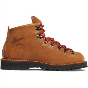 Danner Boots size 8 EE